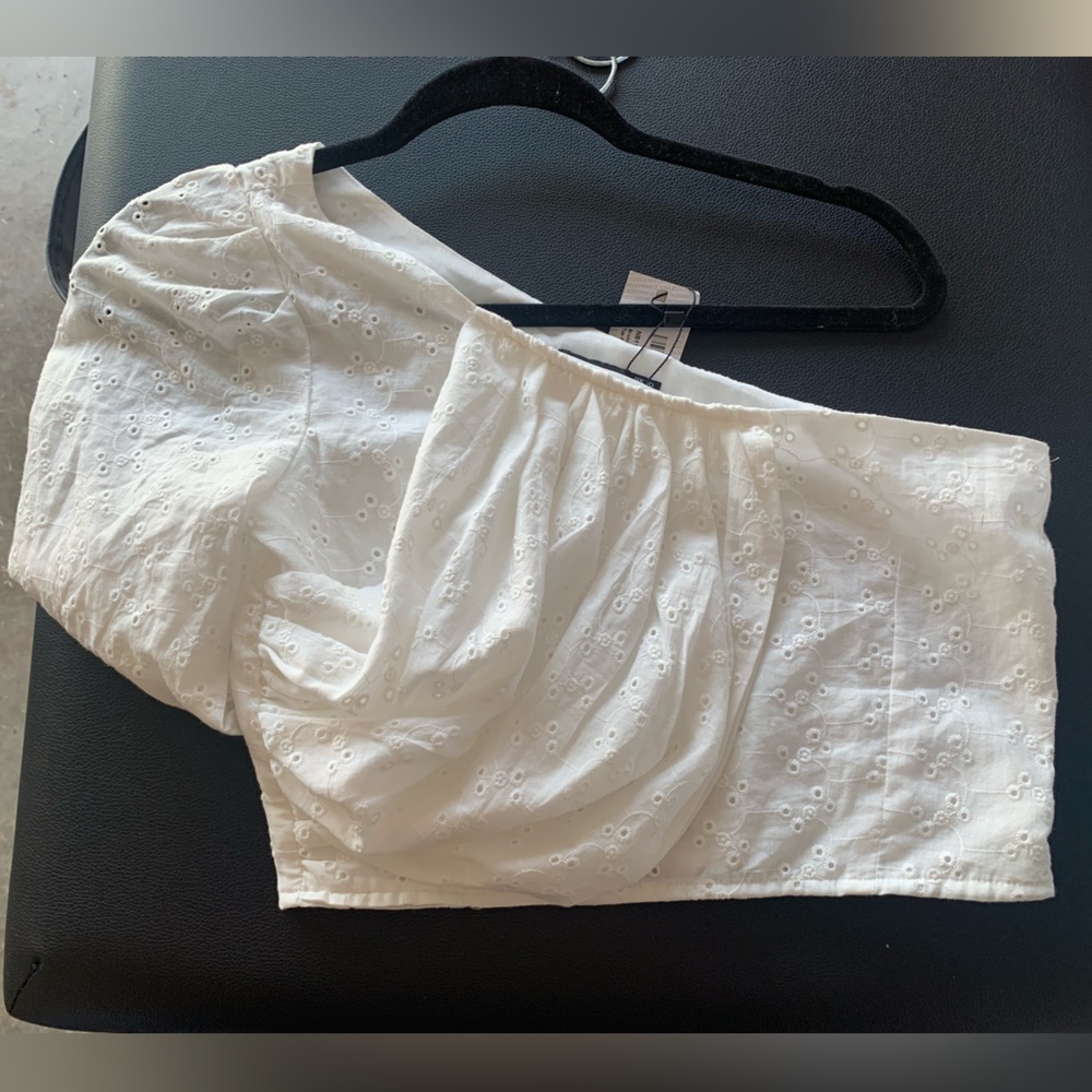 White one shoulder crop top